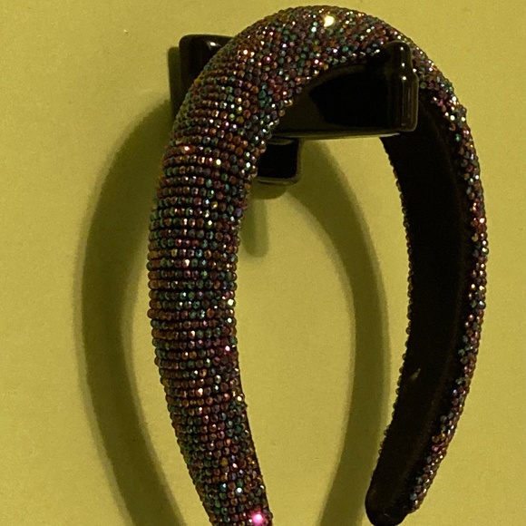 *SHIMMY! SHIMMY!* Festive BaubleBar Black Iridescent Headband - Picture 7 of 8